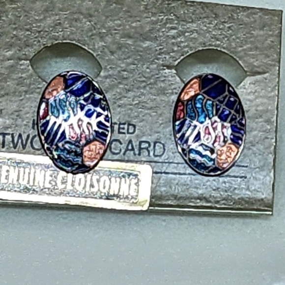 VINTAGE CLOISONNE ABSTRACT CLIP EARRINGS 5/8" COLORFUL - Picture 1 of 4